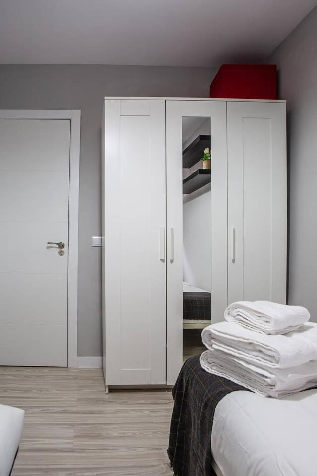 Lovely 3 Bedroom Apartment Next To Fuencarral Madrid Dış mekan fotoğraf