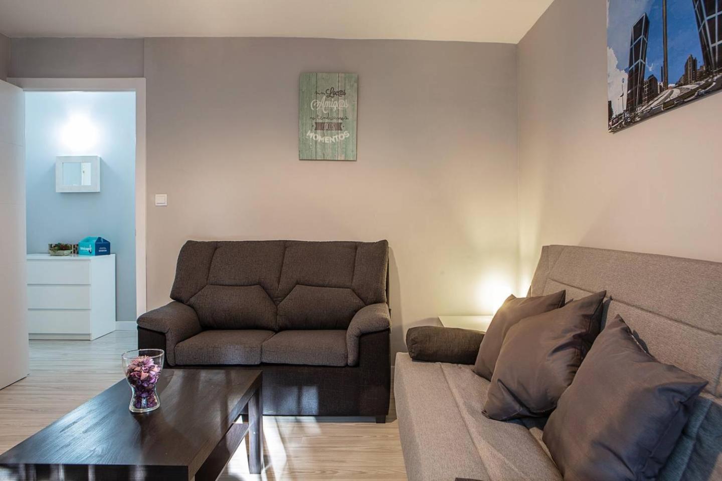 Lovely 3 Bedroom Apartment Next To Fuencarral Madrid Dış mekan fotoğraf
