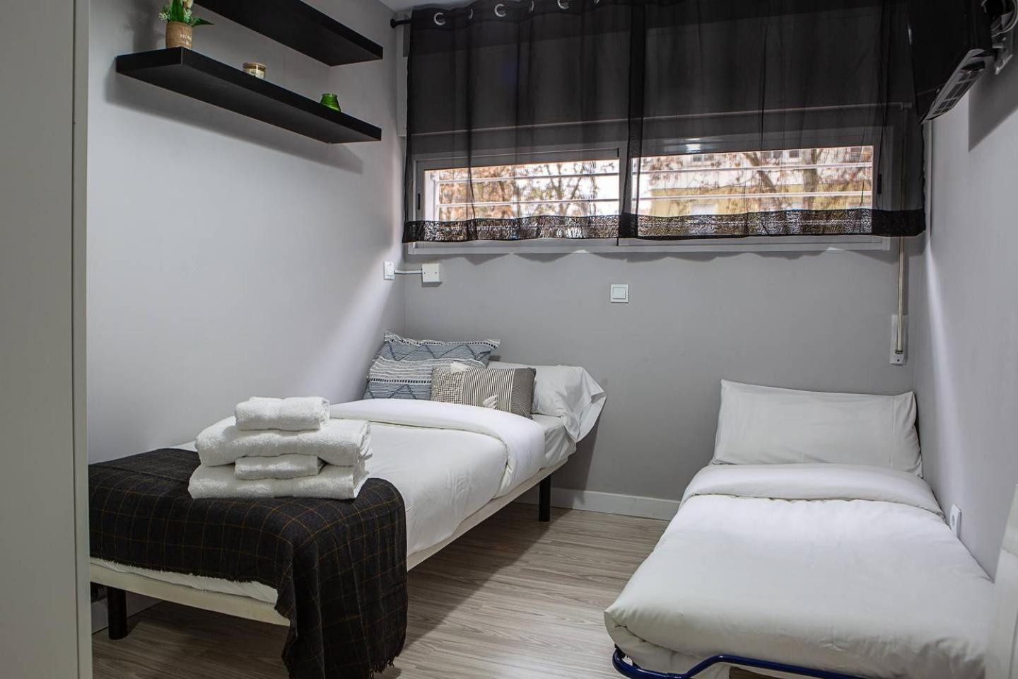 Lovely 3 Bedroom Apartment Next To Fuencarral Madrid Dış mekan fotoğraf