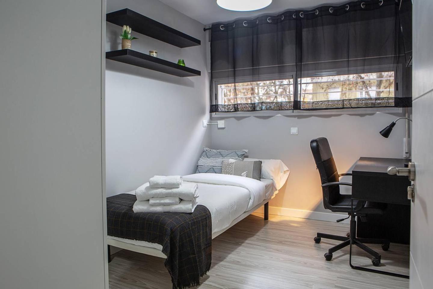 Lovely 3 Bedroom Apartment Next To Fuencarral Madrid Dış mekan fotoğraf