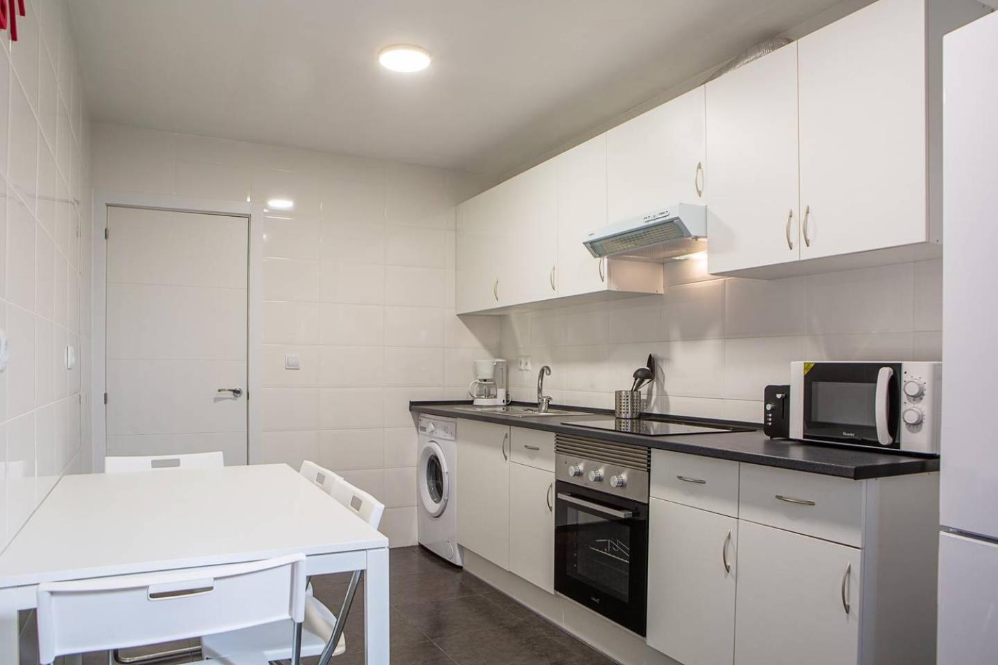 Lovely 3 Bedroom Apartment Next To Fuencarral Madrid Dış mekan fotoğraf